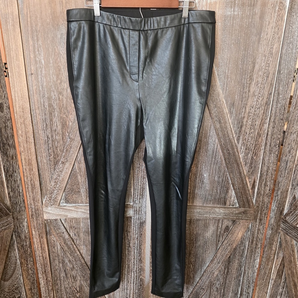 Chico's Pants Women's‎ Size 3T US Size 16T Black Faux Leather Leggings Stretch